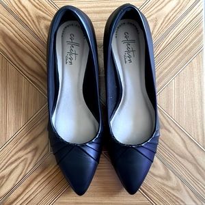 Clarks black leather kitten heels